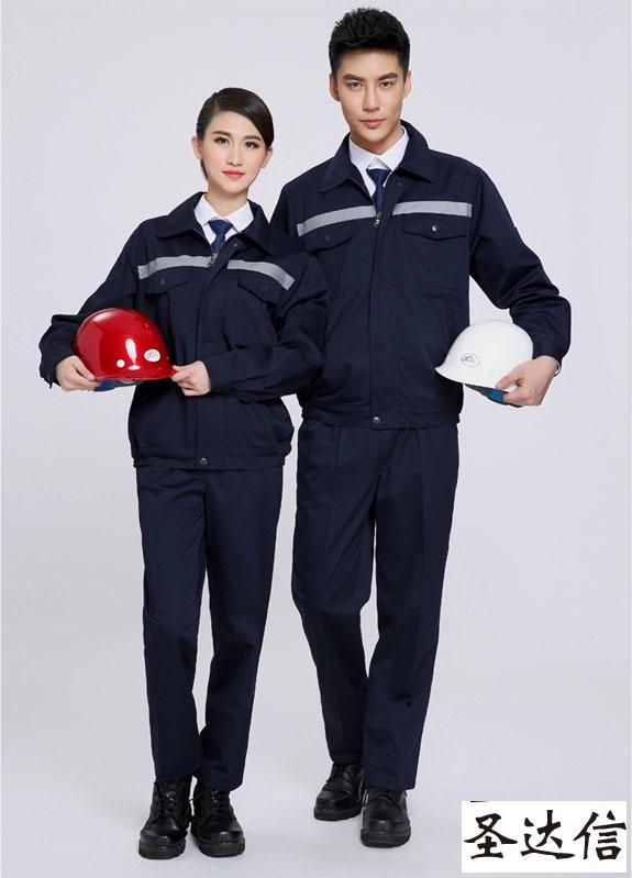 防靜電連體服優(yōu)勢和注意事項。